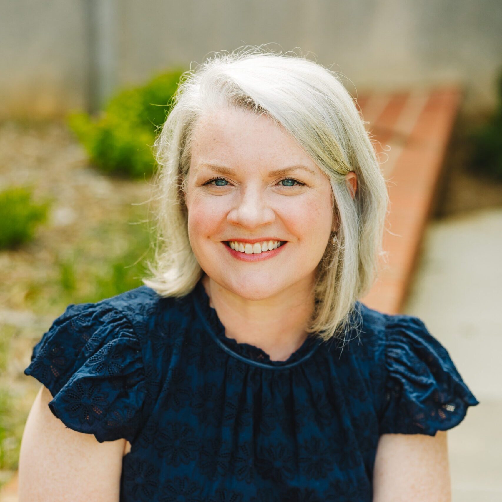 Kelly Ford headshot