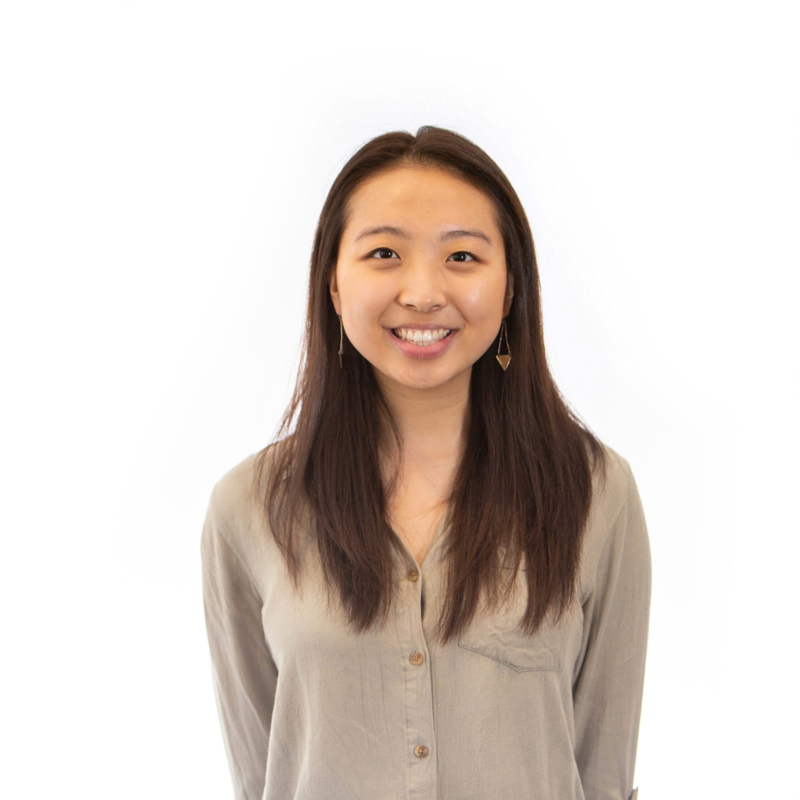 Esther Kim 2024 Headshot