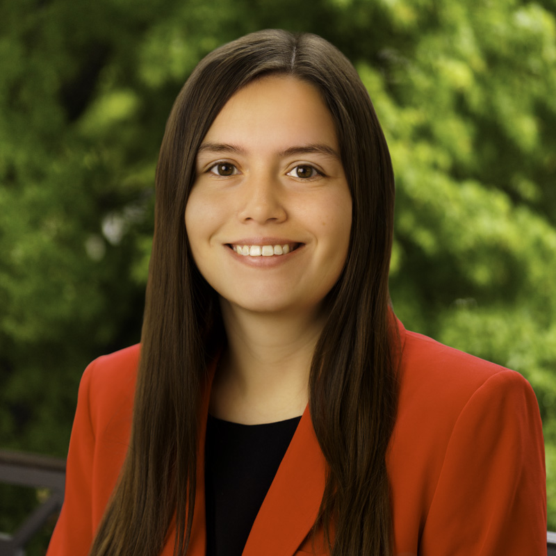 Lauren Pike Headshot