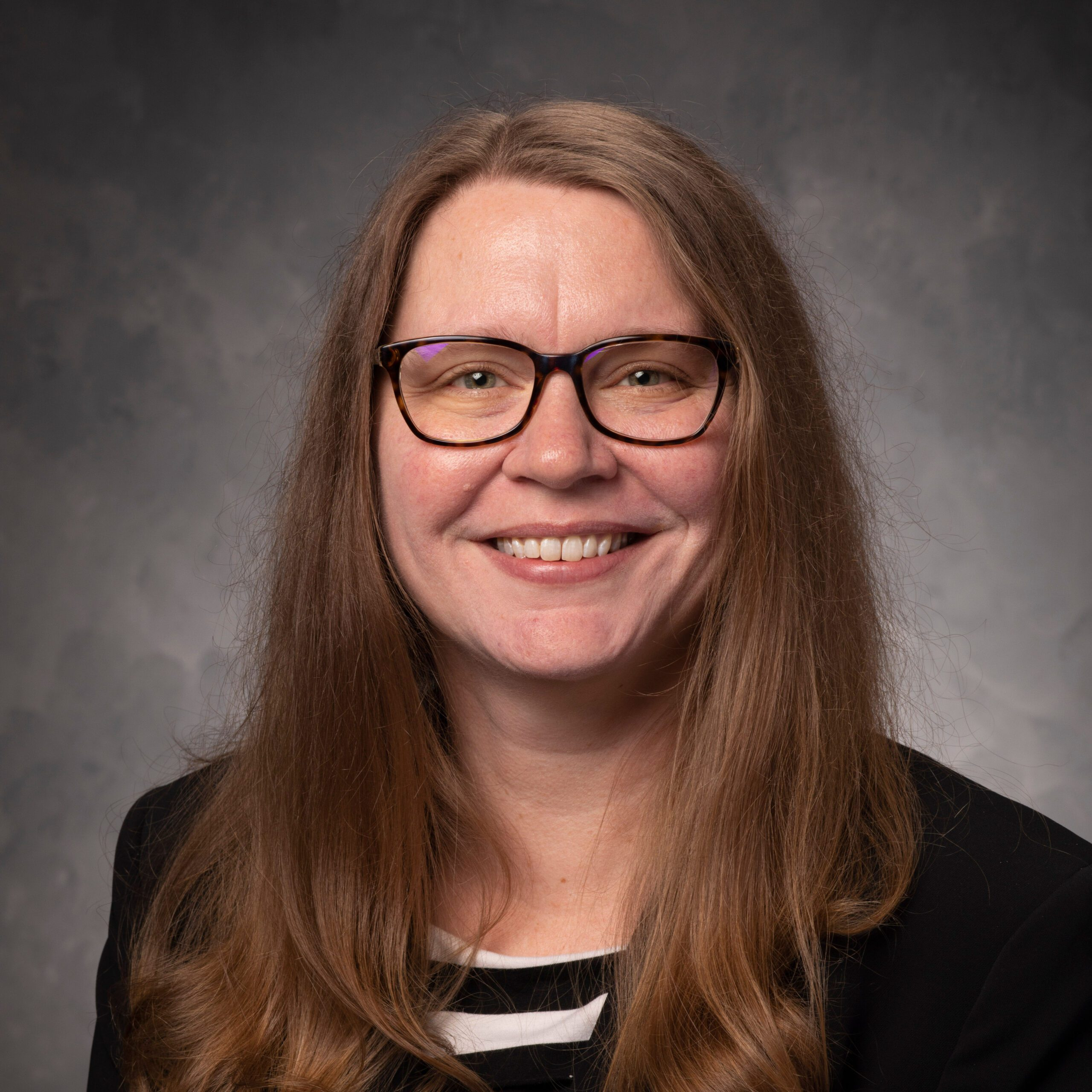Amy Ware 2024 Headshot