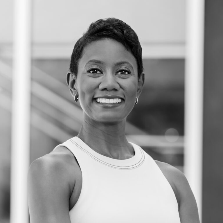 Dominique Holloman headshot