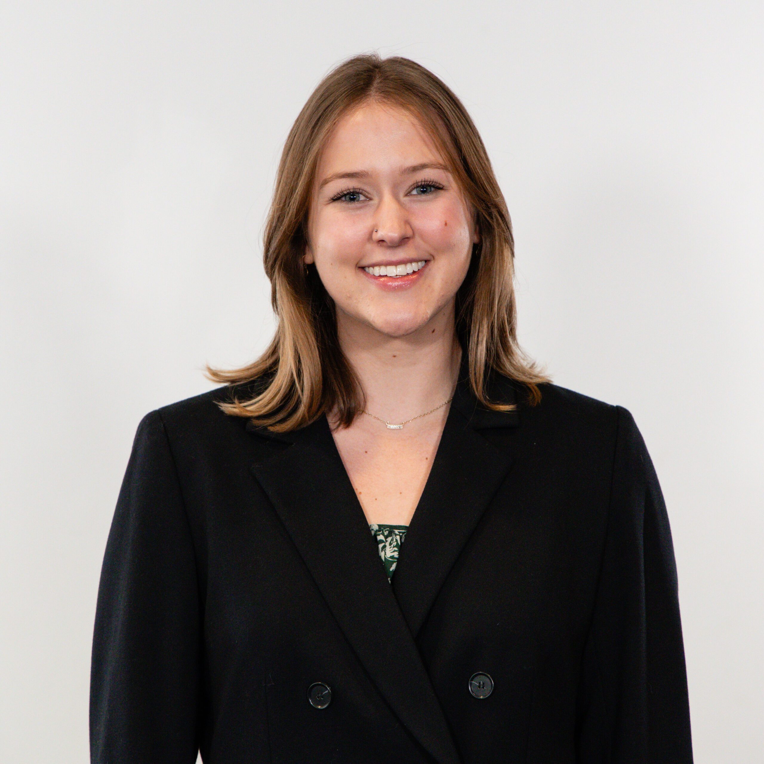 Hallie Guyton Headshot