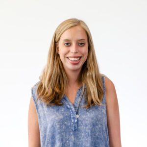 Julia Sanders headshot