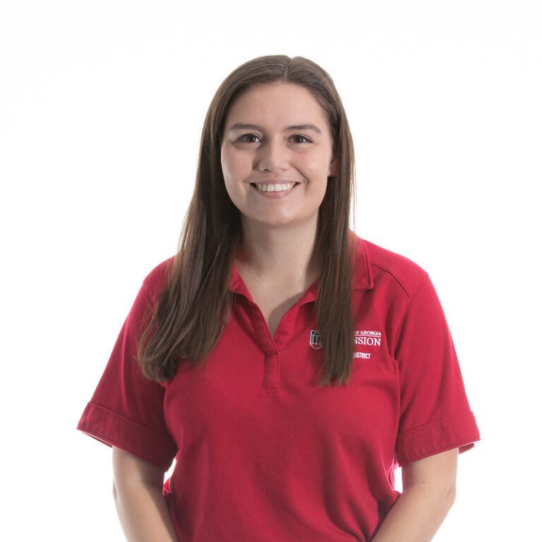 Lauren Pike headshot