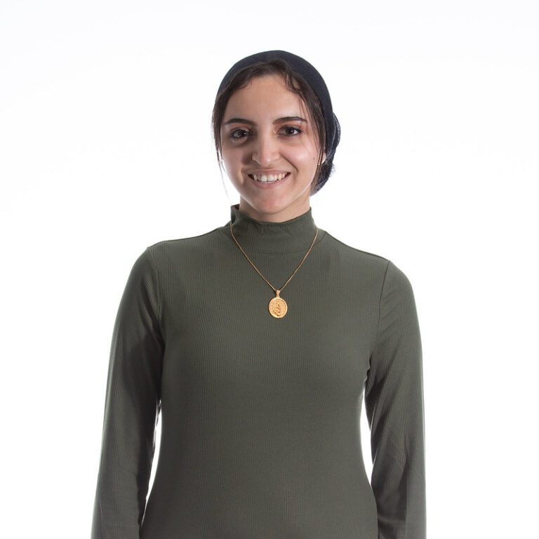 Yasmeen Alabsi headshot