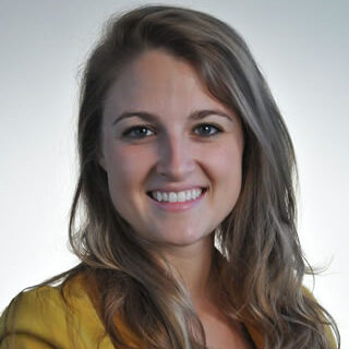 Carolyn Reynolds Headshot