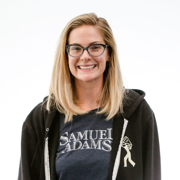 Emma Reardon Headshot