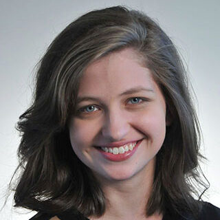 Hannah Robbins Headshot