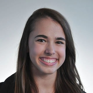 Laura Schoop Headshot